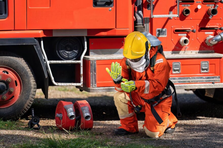 Сертификат пожарной безопасности на двери: типы и предел огнестойкости