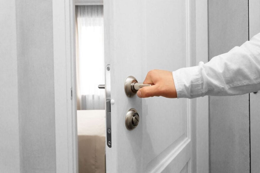 Подлежат ли двери обязательной сертификации