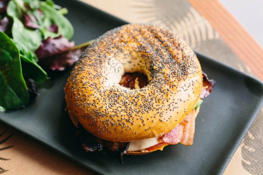 Почему продукция общественного питания в обязательном порядке должна быть сертифицирована